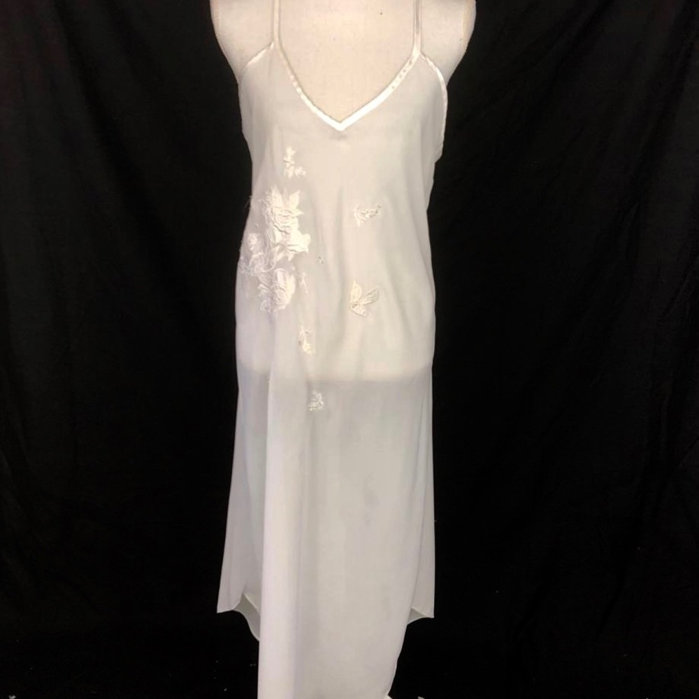 VS Large Satin Gown Collection Bridal L Butterfly
